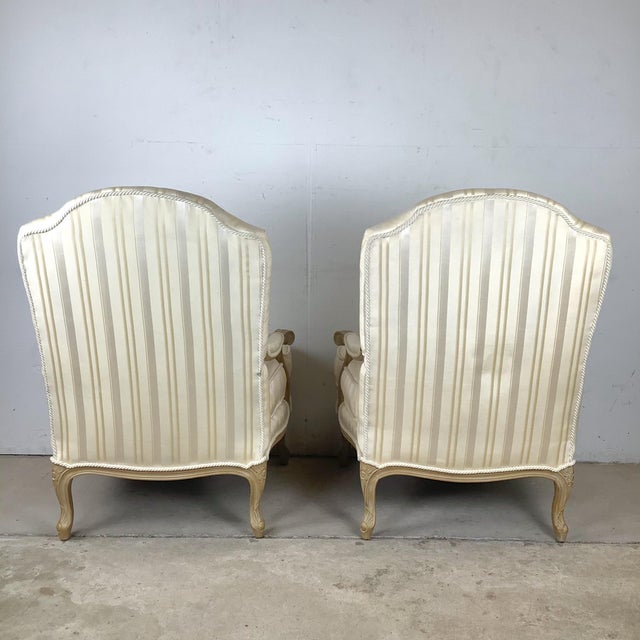 French Pair of Louis XV–Style Bergère Armchairs in French Revival Taste For Sale - Image 3 of 12