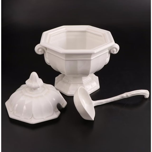 Vintage Red Cliff White Ceramic Soup Tureen Sydenham With Underplate & Ladle For Sale - Image 4 of 8