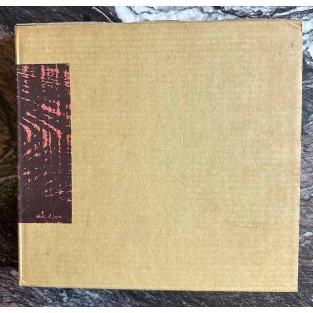 This first edition copy of the "Japanese Print-Making" instructional book by Yoshida & Yuki is in excellent, almost as new...