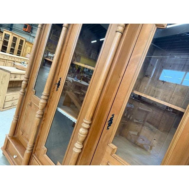 Farmhouse Display Cabinet in Wood For Sale - Image 18 of 18