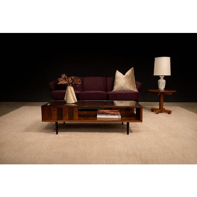 Designed in the 1960s by Sergio Rodrigues, the Alex side table is a distilled expression of Brazilian modernism at its...