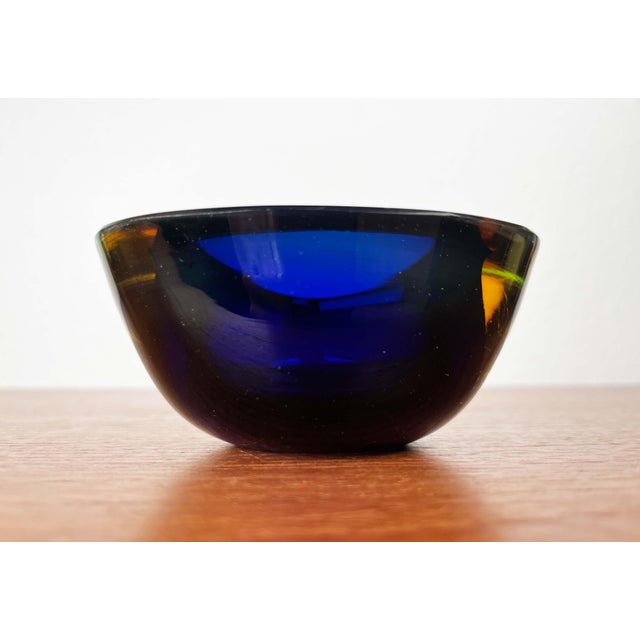 Vintage Italian Sommerso Murano Glass Bowl, 1970s, in Very Good conditions. Designed 1970 to 1979