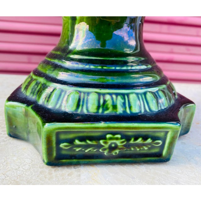 Green Vintage Large Majolica Classical Figaro Vase. For Sale - Image 8 of 10