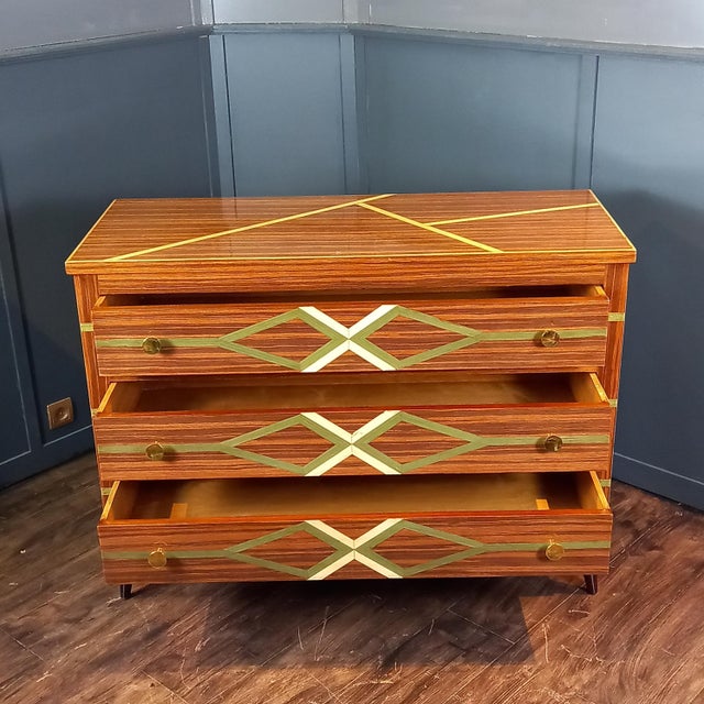 Mid-Century Italian Chest of Drawers in the style of Gio Ponti, 1960s For Sale - Image 10 of 18