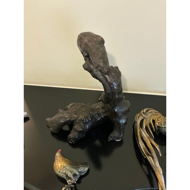 Hollywood Regency Japanese Meiji Style Bronze Sculpture of Rooster & Hen on Root Wood Base For Sale In Atlanta - Image 6 of 9