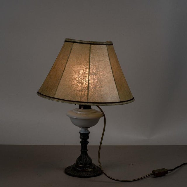 A charming example of vintage lighting, this vintage table lamp embodies a classic and timeless style, with references to...