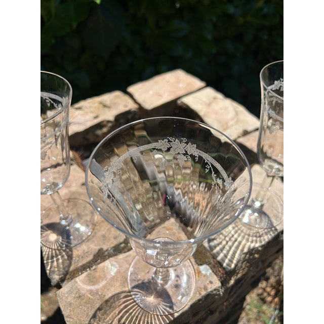Glass 1920s Set of Three Fostoria Optical Bowl With Etched Grapevine Design Around Bowl For Sale - Image 7 of 10