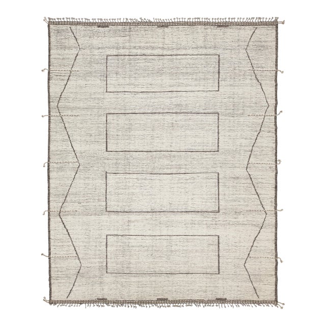 Modern Minimalist Moroccan Style Wool Rug – Handmade Geometric Linear Design For Sale