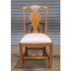 Wood Eldred Wheeler Chippendale Style Tiger Maple Dining Chairs Bench Made - Set of 8 For Sale - Image 7 of 13