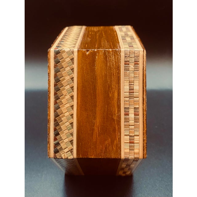 1990s Russian Straw Marquetry Hexagonal Keepsake Box With Rural Lands For Sale - Image 9 of 10