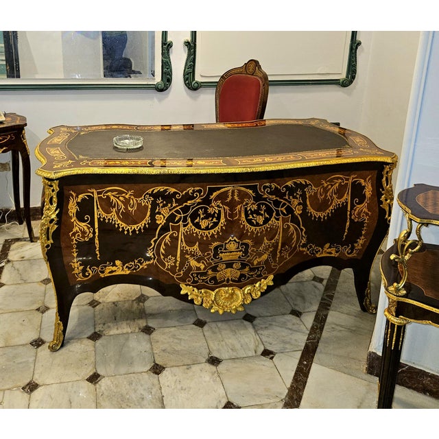 Grand French Rococo Writing Desk – Ornate Black Lacquer Desk With Gold Leaf & Bronze Details For Sale - Image 4 of 4