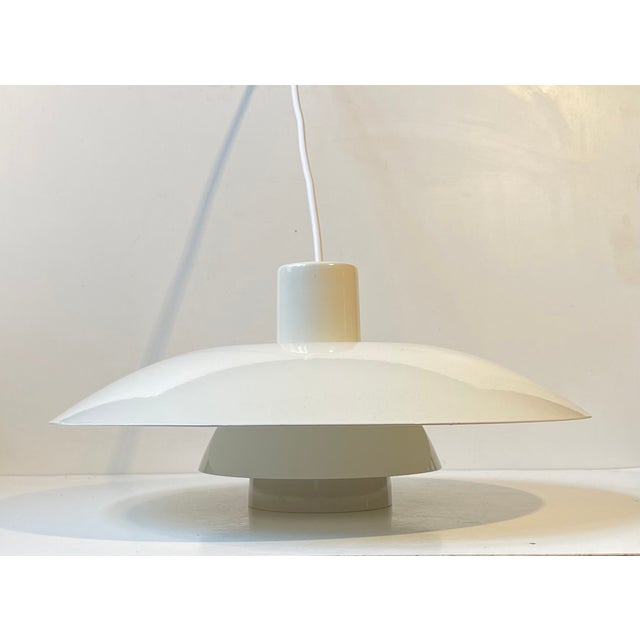 Vintage Cream White PH4 / 3 Pendant Lamp by Poul Henningsen for Louis Poulsen For Sale - Image 9 of 9