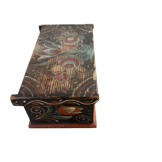 Early 19th Century Early 19th Century Swedish Antique Rosemaling Hand Painted Floral Wood Box For Sale - Image 5 of 9