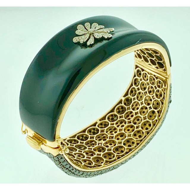 Gemstone Black Diamond & Black Curved Onyx Bangle in 18 Karat Yellow Gold 88 Gram Estate For Sale - Image 7 of 18
