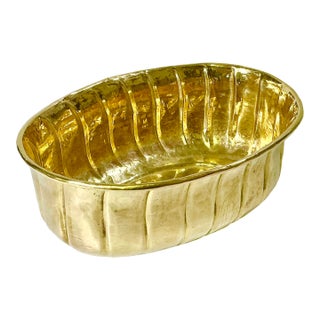 Mid-Century Boho Chic Arts & Crafts Hollywood Regency Fluted Oval Brass Planter. For Sale
