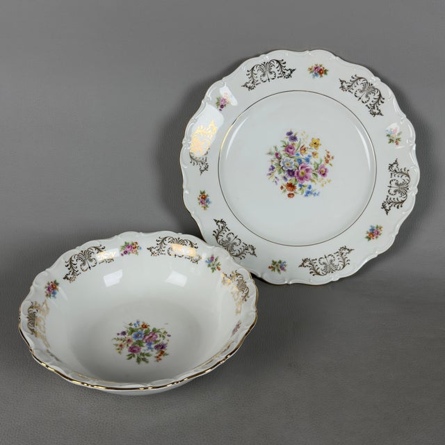 Ceramic Porcelain Dinnerware Service with Gold Flowers from Bavaria Theresia, 1960s, Set of 39 For Sale - Image 7 of 15