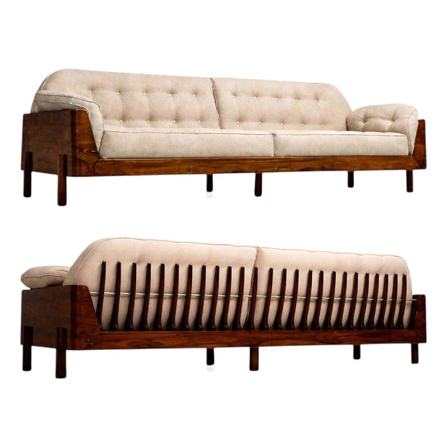Four-Seat Sofa in Brazilian Rosewood with Sculpted Back and Warm Bouclé Upholstery, JD Moveis, 1960s - Lot 546 For Sale