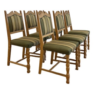 1970s Set of 6 Mid-Century Modern Oak Dining Chairs Attributed to Henning Kjaernulf For Sale