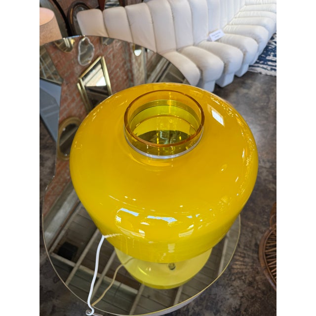 1970s Lt226 Murano Glass Table Lamp by Carlo Nason for Mazzega in Yellow For Sale - Image 5 of 10