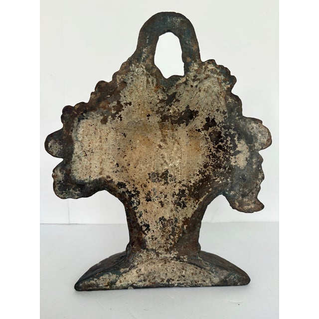 1930s Antique Cast Iron Floral Basket Bookends/Doorstops Set For Sale In Orlando - Image 6 of 10