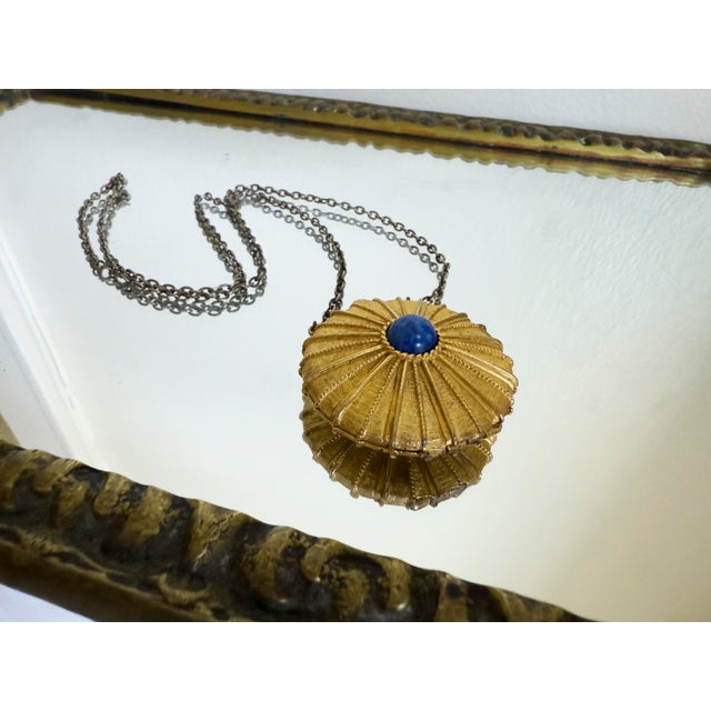 1970s Hollywood Regency Estée Lauder Empire Solid Perfume Pendant Necklace For Sale - Image 11 of 16