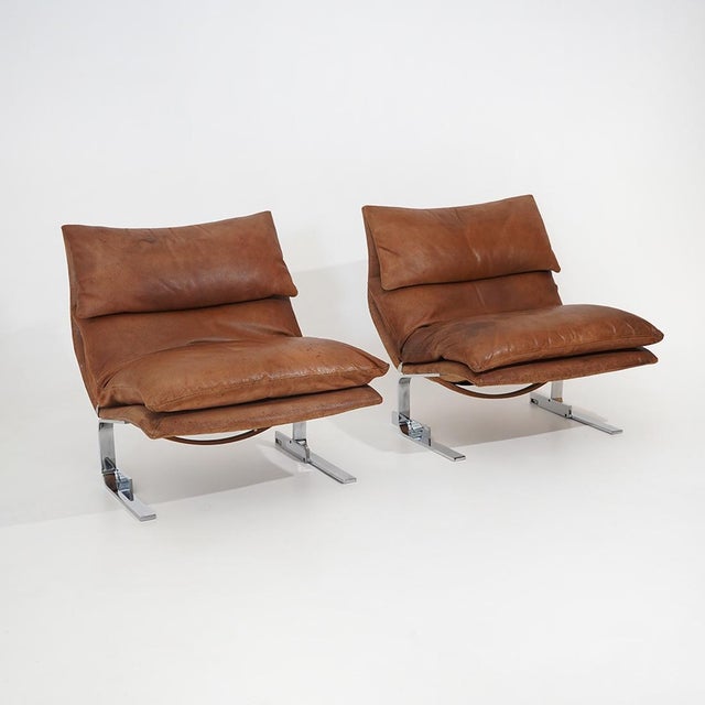 The “Onda” armchairs, designed by Giovanni Offredi for Saporiti in the 1970s, are among the most representative examples...