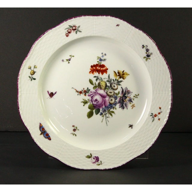 KPM Porcelain 1870-1882 KPM Berlin Plates With Flowers & Insects, Deutsche Blumen - Set of 6 For Sale - Image 4 of 18