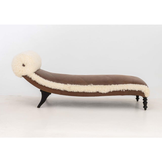 Brown Modern Embossed Leather and Flokati Chaise Longue For Sale - Image 8 of 11