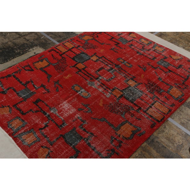 Art Deco 1960s Vintage Mid-Century Modern Rug in Red and Black, Distressed Deco Pattern For Sale - Image 3 of 8