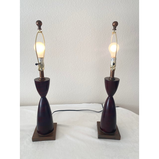Late 20th Century Vintage Mid-Century Modern Design Pair of Hourglass “Turned” Shaped Two-Toned Dark Lamps Excellent Condition For Sale - Image 5 of 12