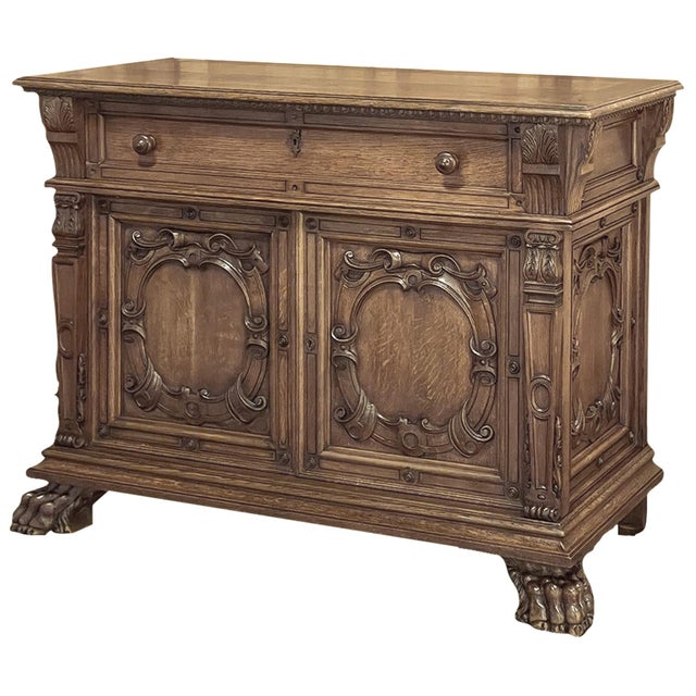 Early 20th Century Antique French Louis XIV Renaissance Revival White Oak Buffet For Sale - Image 5 of 18