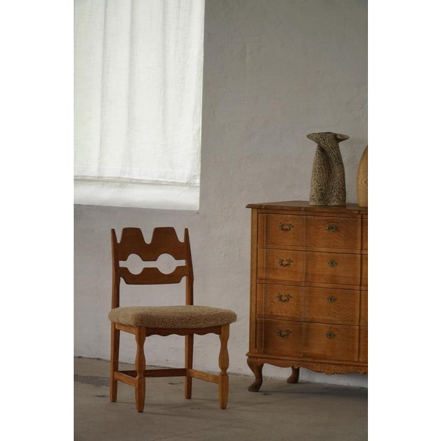 Razorblade Dining Chair in Oak and Lambswool attributed to Henning Kjærnulf, Denmark, 1960s For Sale - Image 10 of 18