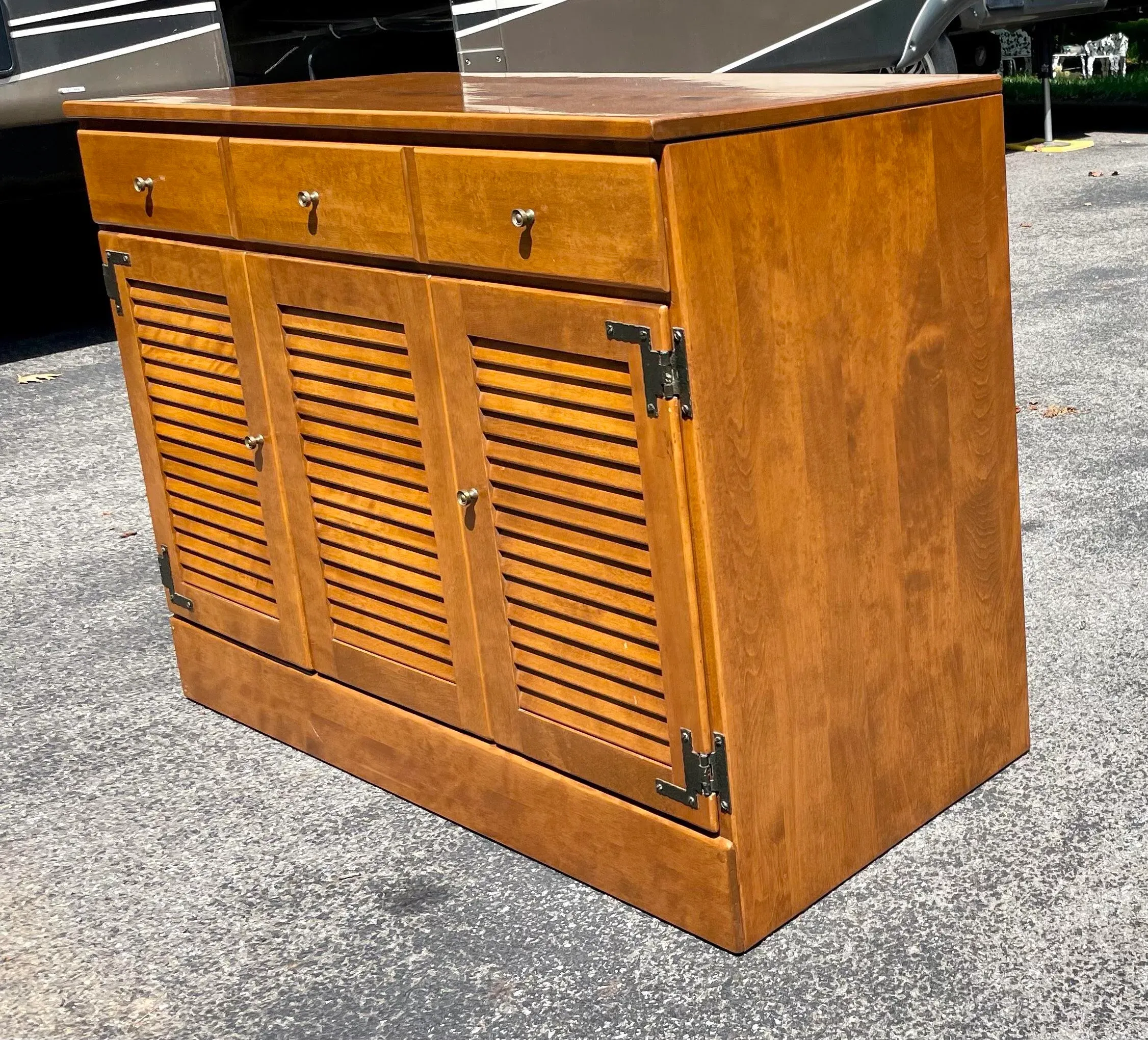 Ethan Allen Custom Room Plan Cabinet With Divided Bookcase in