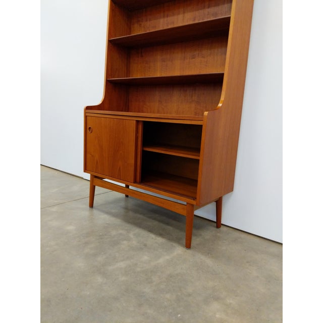 Brown Vintage Danish Modern Teak Bookshelf / Cabinet For Sale - Image 8 of 12