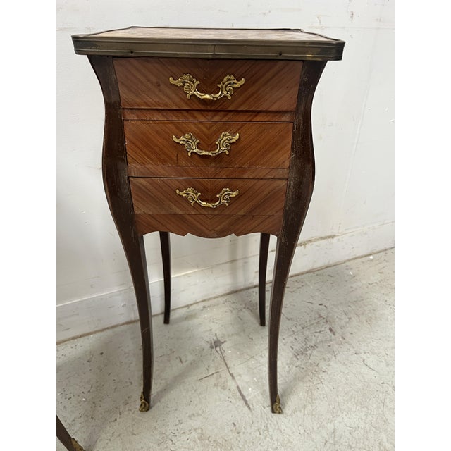 Small Louis XV Style Marquetry Commodes with Marble Tops, 1900s, Set of 2 For Sale - Image 6 of 13