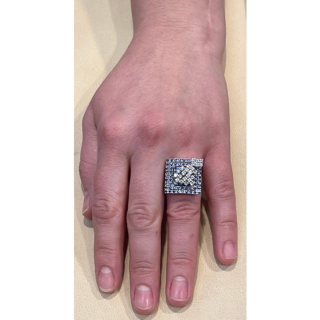 Blue 2.5 Carat Blue Sapphire and .65 Ct Diamond Cocktail Ring in 18 Karat Gold Estate For Sale - Image 8 of 8
