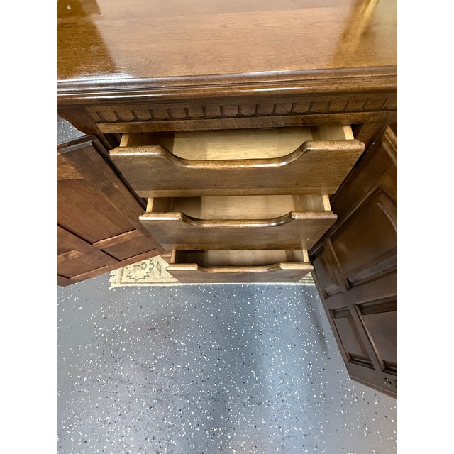 1980s Ethan Allen Classic Manor Sideboard For Sale In Baton Rouge - Image 6 of 12