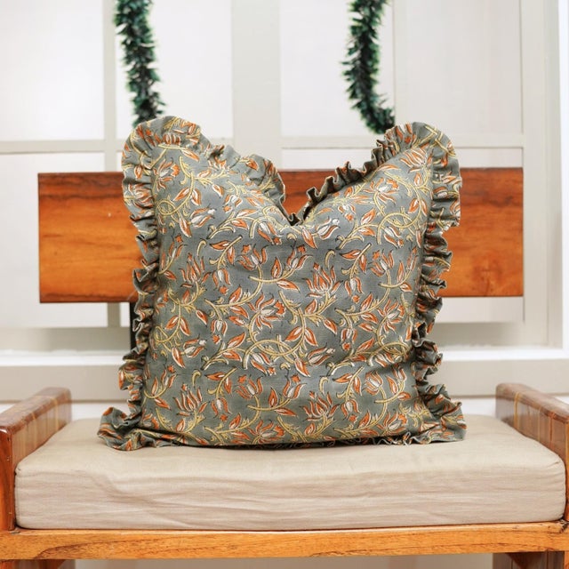 Bring artisanal charm and elegance to your home with the Artisan Frill Pillow Cover – Kamal Dutta Print. This decorative...