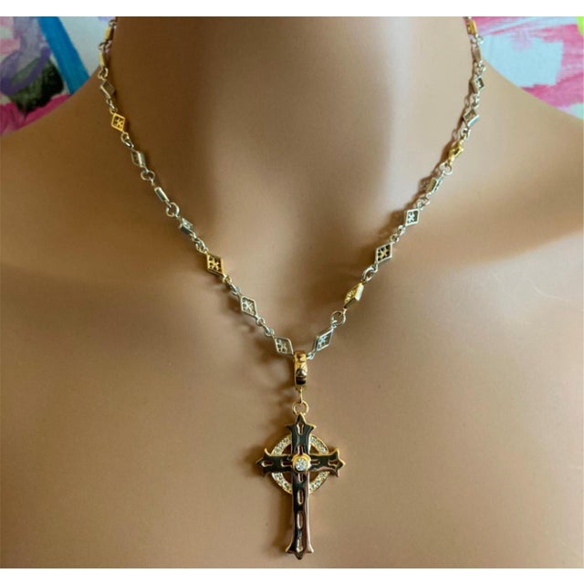 About This Piece: Metal: Chain: 18k Yellow gold + Sterling Silver Pendant: 18k Yellow Gold Size: Chain: 5mm Pendant: 22mm...