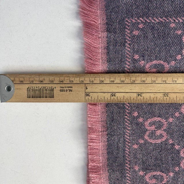 Pink Gucci Pink & Silver Wool Scarf For Sale - Image 8 of 8