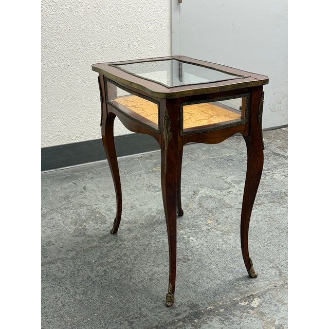 Louis XV Style Glass Top Vitrine Display Table, Vintage For Sale - Image 4 of 12