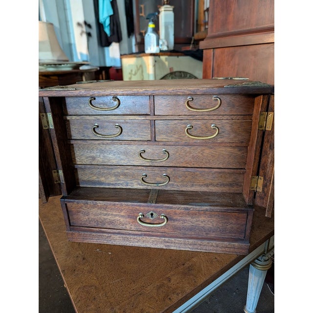 Brass Vintage Chinoiserie Phoenix Jewelry Box | Ornate Brass Hardware, Double Doors & Multi-Drawer Interior For Sale - Image 8 of 17