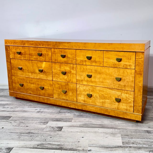 White Ash Burl 11 Drawer Low Dresser by Lane Altivista For Sale - Image 12 of 12