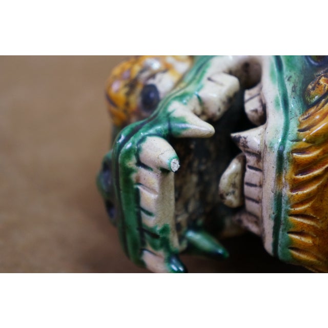 2 Chinese Green Sancai Glazed Porcelain Foo Dog Guardian Lion Statues 12" For Sale - Image 16 of 18