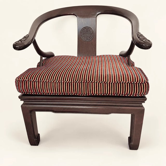 Chinoiserie Vintage Ming-Style Chinese Horseshoe-Back Lounge Chairs, a Pair For Sale - Image 3 of 14