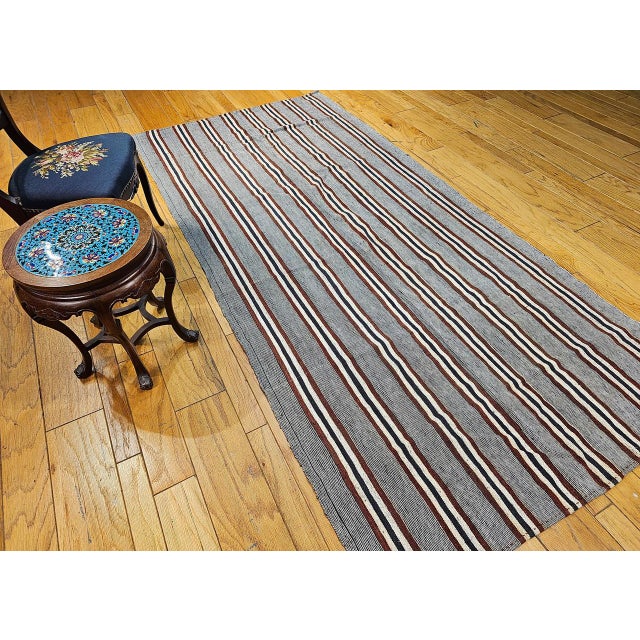 Vintage Turkish Kilim Rug, Handwoven Wool, Gray & Maroon Stripes, 5x10 For Sale - Image 11 of 11