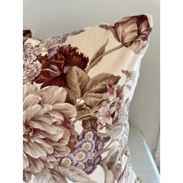 A great set of 22” knife edge throw pillows in Scalamandre Tuileries fabric. Fabric is a floral velvet in parchment and...