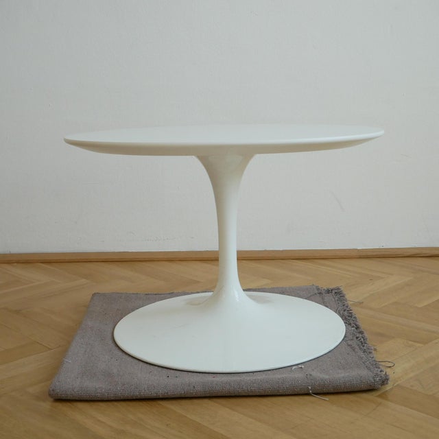 White Coffee Table by Eero Saarinen for Knoll, 1960s For Sale - Image 8 of 11