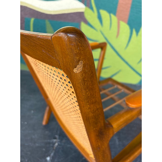 Mid-Century Modern Mid Century Lounge Chair Pair For Sale - Image 3 of 9