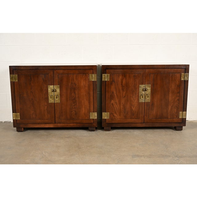 Mid-Century Modern Henredon Mid-Century Modern Hollywood Regency Campaign Oak and Brass Buffet Servers or Bar Cabinets, Pair For Sale - Image 3 of 16